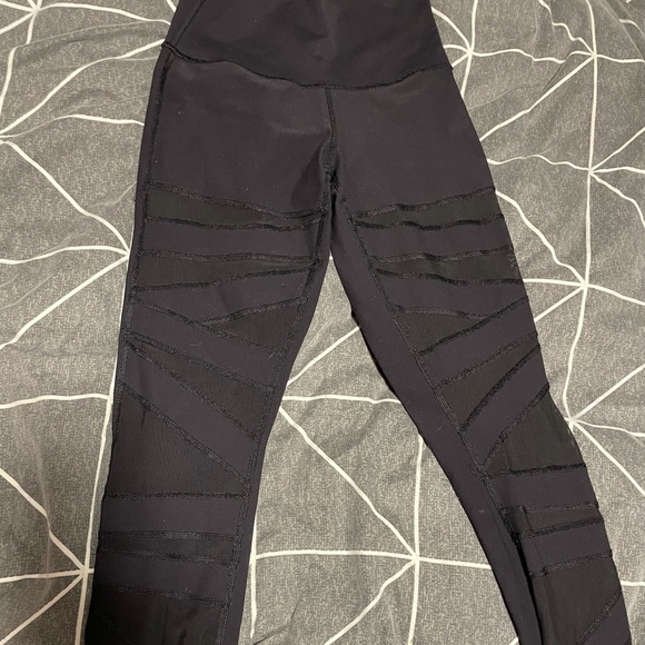 Lululemon High Times Tech Mesh Legging Size 4 - Picture 2 of 2